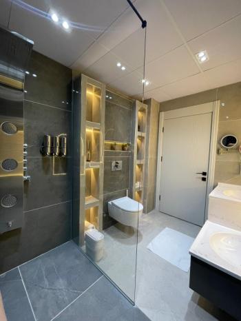 AFYON ÜÇOK EMLAKTAN ERKMEN DE SIFIR AYARINDA 3+1 130M² SATILIK DAİRE 