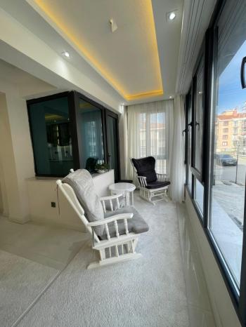 AFYON ÜÇOK EMLAKTAN ERKMEN DE SIFIR AYARINDA 3+1 130M² SATILIK DAİRE 