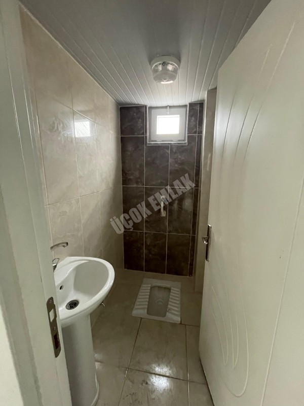 AFYON ÜÇOK EMLAKTAN MAREŞAL F ÇAKMAK MAH 3+1 115M²  SIFIR AYARINDA SATILIK DAİRE