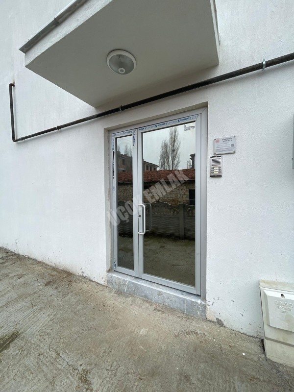 AFYON ÜÇOK EMLAKTAN MAREŞAL F ÇAKMAK MAH 3+1 115M²  SIFIR AYARINDA SATILIK DAİRE