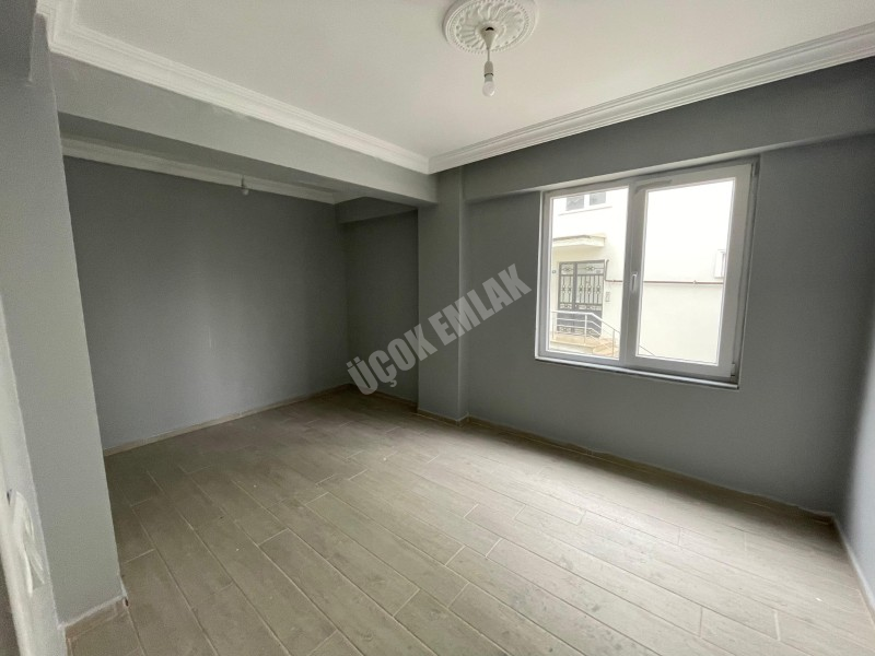 AFYON ÜÇOK EMLAKTAN MAREŞAL F ÇAKMAK MAH 3+1 115M²  SIFIR AYARINDA SATILIK DAİRE