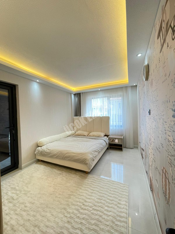 AFYON ÜÇOK EMLAKTAN ERKMEN DE SIFIR AYARINDA 3+1 130M² SATILIK DAİRE 