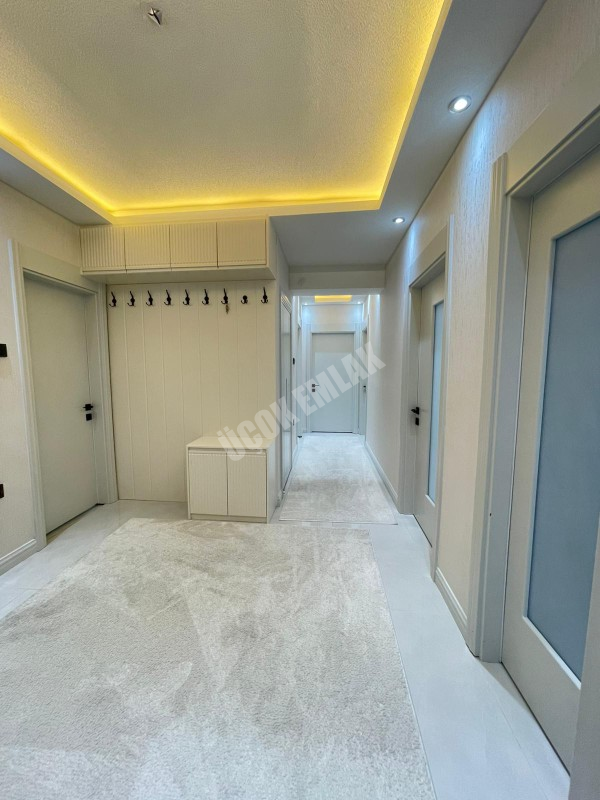 AFYON ÜÇOK EMLAKTAN ERKMEN DE SIFIR AYARINDA 3+1 130M² SATILIK DAİRE 