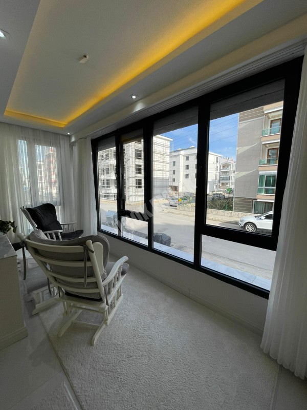 AFYON ÜÇOK EMLAKTAN ERKMEN DE SIFIR AYARINDA 3+1 130M² SATILIK DAİRE 