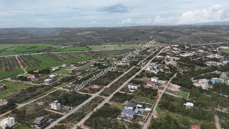 Didim Seyrantepe de Satılık En İyi Konumda 615m2 İmarlı Arsa