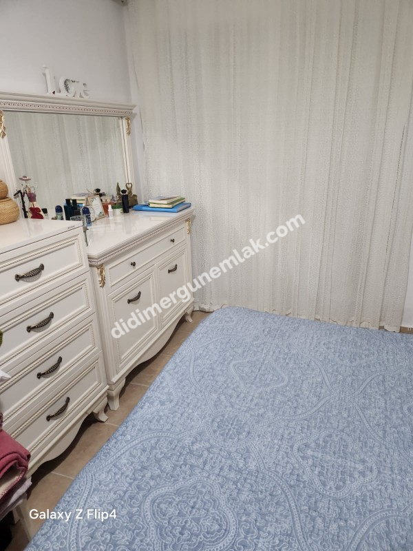 DİDİM HİSAR MAHALLESİ’ NDE SİTE İÇERİSİNDE 2+1 KISMİ EŞYALI MODERN SATILIK DAİRE