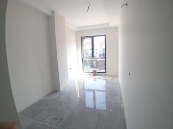 GEMLİK KURŞUNLU'DA SAHİLE 100 ADIM, HAVUZLU SİTEDE SATILIK 2 KATLI SIFIR VİLLA