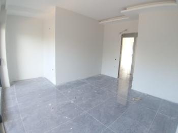 GEMLİK KURŞUNLU'DA SAHİLE 100 ADIM, HAVUZLU SİTEDE SATILIK 2 KATLI SIFIR VİLLA