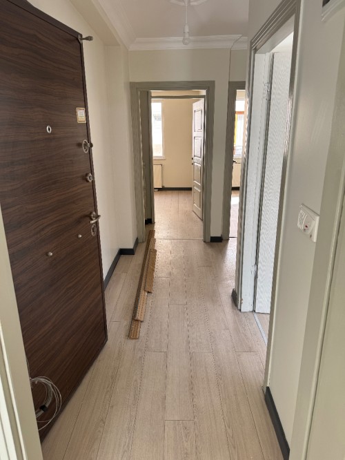 Binevler'de Metro'ya 5 Dk Asansörlü 4+1 Boş Satılık Dubleks