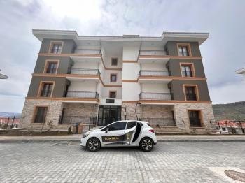 AFYON ÜÇOK EMLAKTAN KANLICA GÖKÇE TOKİ KONUTLARINDA SIFIR 2+1 80M² KİRALIK DAİRE 