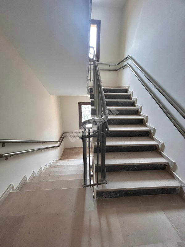 AFYON ÜÇOK EMLAKTAN KANLICA GÖKÇE TOKİ KONUTLARINDA SIFIR 2+1 80M² KİRALIK DAİRE 