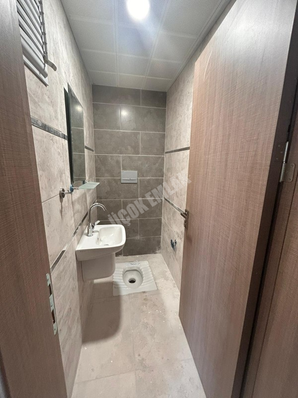 AFYON ÜÇOK EMLAKTAN KANLICA GÖKÇE TOKİ KONUTLARINDA SIFIR 2+1 80M² KİRALIK DAİRE 