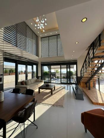 DEMİRTAŞ’TA KİRALIK LÜKS 5+1 MÜSTAKİL VİLLA – DENİZ MANZARALI