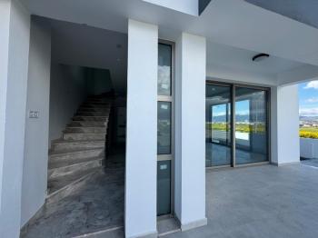 Lefkoşa Batıkent'de TÜRK KOÇANLI 3+1 Satılık İkiz Villa