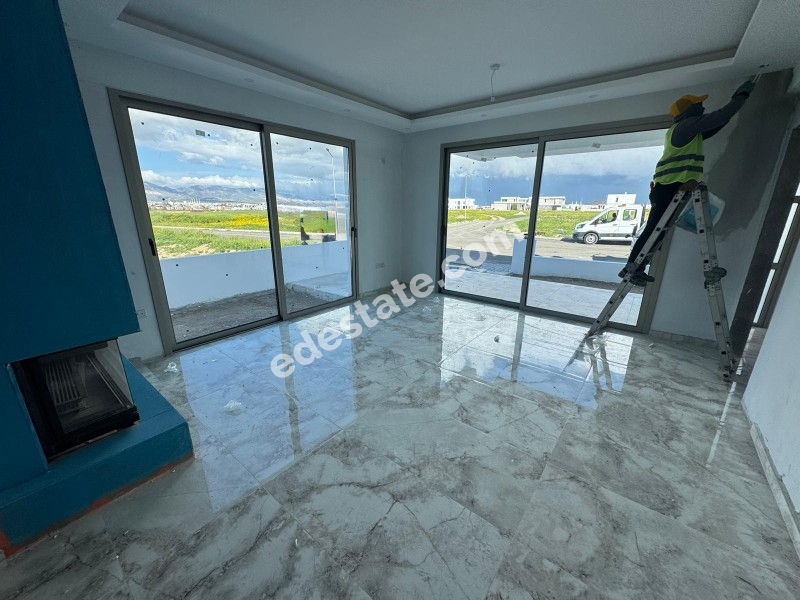Lefkoşa Batıkent'de TÜRK KOÇANLI 3+1 Satılık İkiz Villa