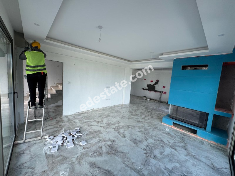 Lefkoşa Batıkent'de TÜRK KOÇANLI 3+1 Satılık İkiz Villa