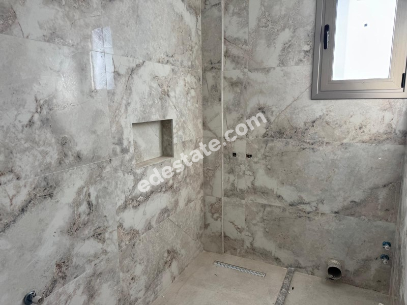 Lefkoşa Batıkent'de TÜRK KOÇANLI 3+1 Satılık İkiz Villa
