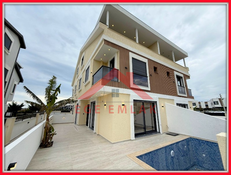 Didim Efeler Mahallesinde Satılık 3+1 Villa