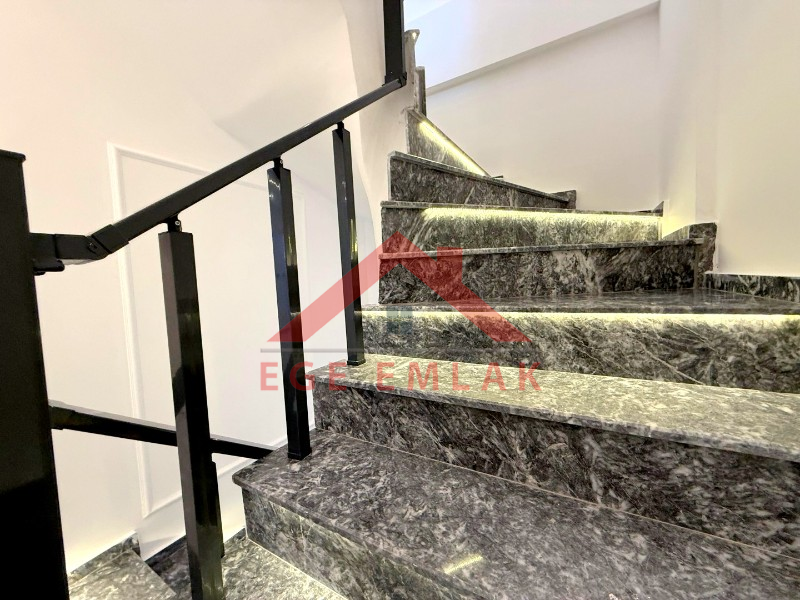 Didim Efeler Mahallesinde Satılık 3+1 Villa
