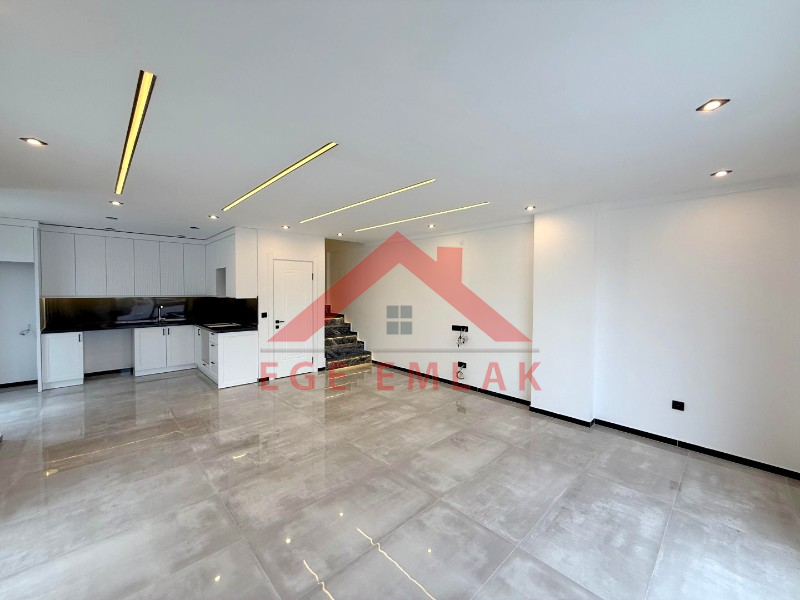 Didim Efeler Mahallesinde Satılık 3+1 Villa