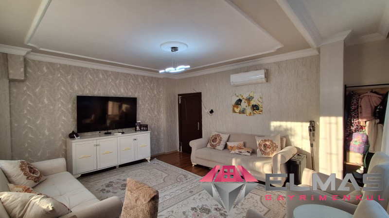 Elmas’tan Akkent’te Merkezi Konumlu Müstakil Tadında Bağımsız 2+1