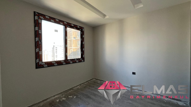 Elmas’tan Akdeniz’de İki Bloklu Site İçi Kaçmaz Sıfır 3+1