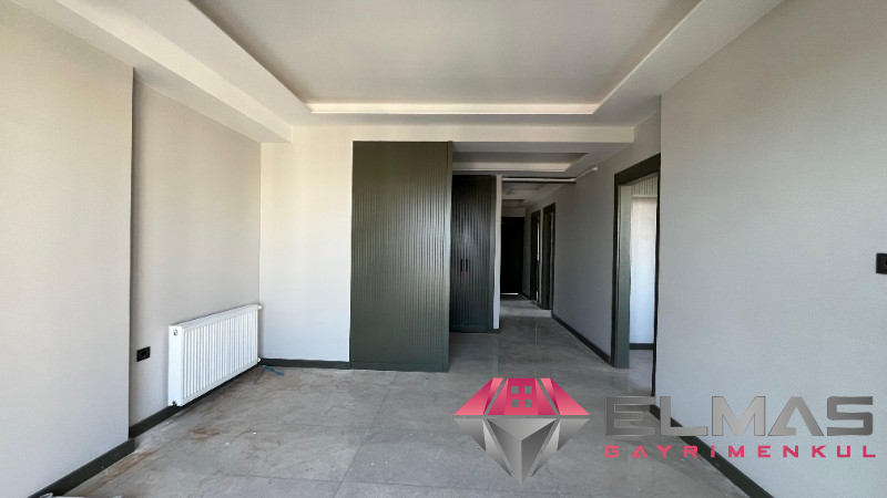 Elmas’tan Akdeniz’de İki Bloklu Site İçi Kaçmaz Sıfır 3+1