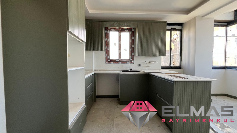 Elmas’tan Akdeniz’de İki Bloklu Site İçi Kaçmaz Sıfır 3+1