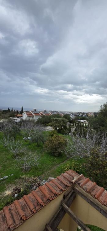 GİRNE YEŞİLTEPE'DE AİLEYE KİRALIK MÜSTAKİL EV 