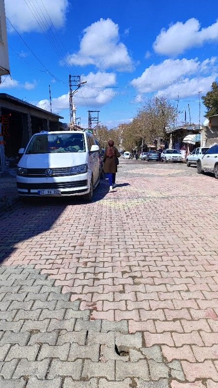 ACİL...ACİL...ACİL... KAHTA ESKİ ÇARŞI DA SATILIK 14 m² DÜKKAN