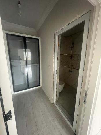 AFYON ÜÇOK EMLAKTAN SÜLÜN DE ANA YOL ÜZERİ  SATILIK  ARAKAT 3+1 ASANSÖRLÜ LÜX GENİŞ DAİRE