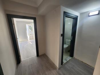 ÇAMLIK MAHALLESİ’ NDE  DENİZE YAKIN, KOMPLE TADİLATLI 2+1 AYRI MUTFAK ARA KAT FIRSAT DAİRE!