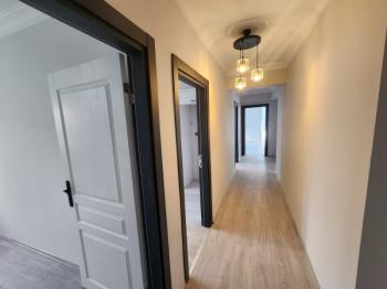 ÇAMLIK MAHALLESİ’ NDE  DENİZE YAKIN, KOMPLE TADİLATLI 2+1 AYRI MUTFAK ARA KAT FIRSAT DAİRE!