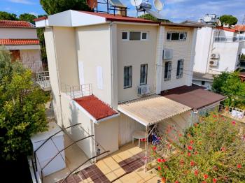 Altınkum Yeşilkent Sitesinde Satılık Müstakil Girişli Tripleks Villa