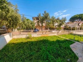 Altınkum Nazlım Sitesi Satılık Köşe Villa