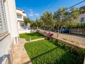 Altınkum Nazlım Sitesi Satılık Köşe Villa