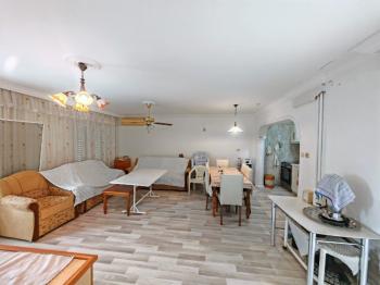 Altınkum Nazlım Sitesi Satılık Köşe Villa
