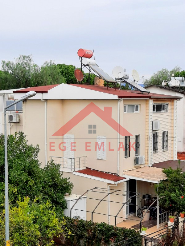 Altınkum Yeşilkent Sitesinde Satılık Müstakil Girişli Tripleks Villa