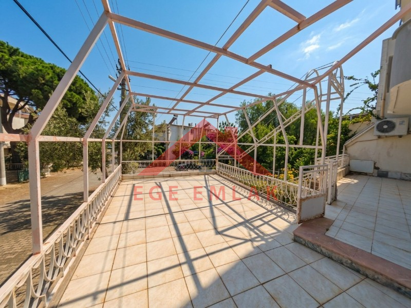 Altınkum Nazlım Sitesi Satılık Köşe Villa