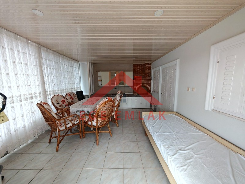 Altınkum Nazlım Sitesi Satılık Köşe Villa