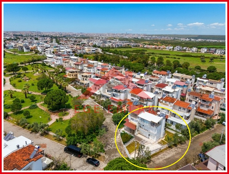 Altınkum Nazlım Sitesi Satılık Köşe Villa