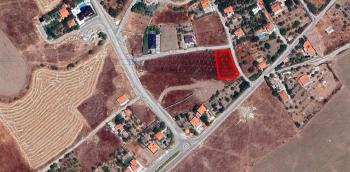 GÜVENAY - ÇORUM  ÜÇTUTLAR AYARIK BAĞLARI SATILIK  VİLLA ARSASI 