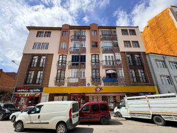 GÜVENAY - ÇORUM ÜÇTUTLAR  MAH. ADLİYE KARŞISI SATILIK 3+1 DAİRE