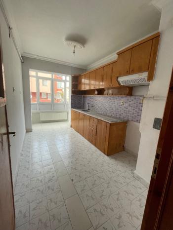 GÜVENAY - ÇORUM  ULUKAVAK MAH. TEKCEVİZDE 3+1 SATILIK DAİRE