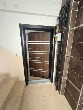 GÜVENAY -  ÇORUM YAVRUTURNA MAH.EMEK CADDESİ ÜZERİ 4+1 KİRALIK FIRSAT DAİRE