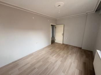 GÜVENAY -  ÇORUM YAVRUTURNA MAH.EMEK CADDESİ ÜZERİ 4+1 KİRALIK FIRSAT DAİRE