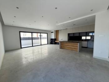 Lefkoşa Gönyeli'de Türk Tapulu, 4 Yatak odalı, Modern Tasarım Satılık Villa