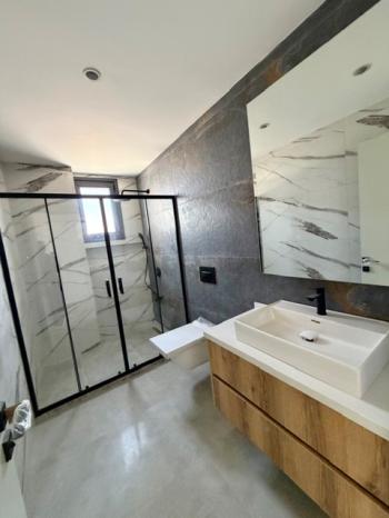 Lefkoşa Gönyeli'de Türk Tapulu, 4 Yatak odalı, Modern Tasarım Satılık Villa