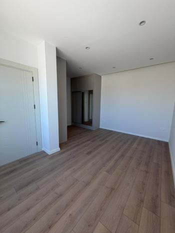 KKTC Girne Boğaz Bölgesinde Şıklığı ve Konforu Sunan 4+1 Satılık Türk Tapulu Yeni Villa