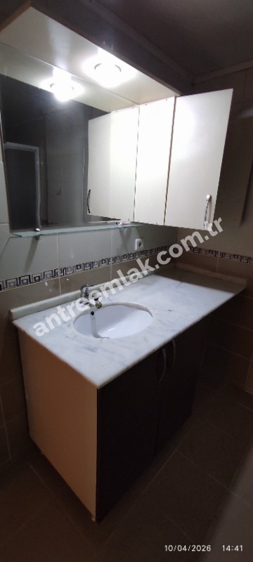 Antre Emlak'tan Kiralık Balçova Teleferik Mahallesinde Site İçi Jeotermalli 3+1 Daire